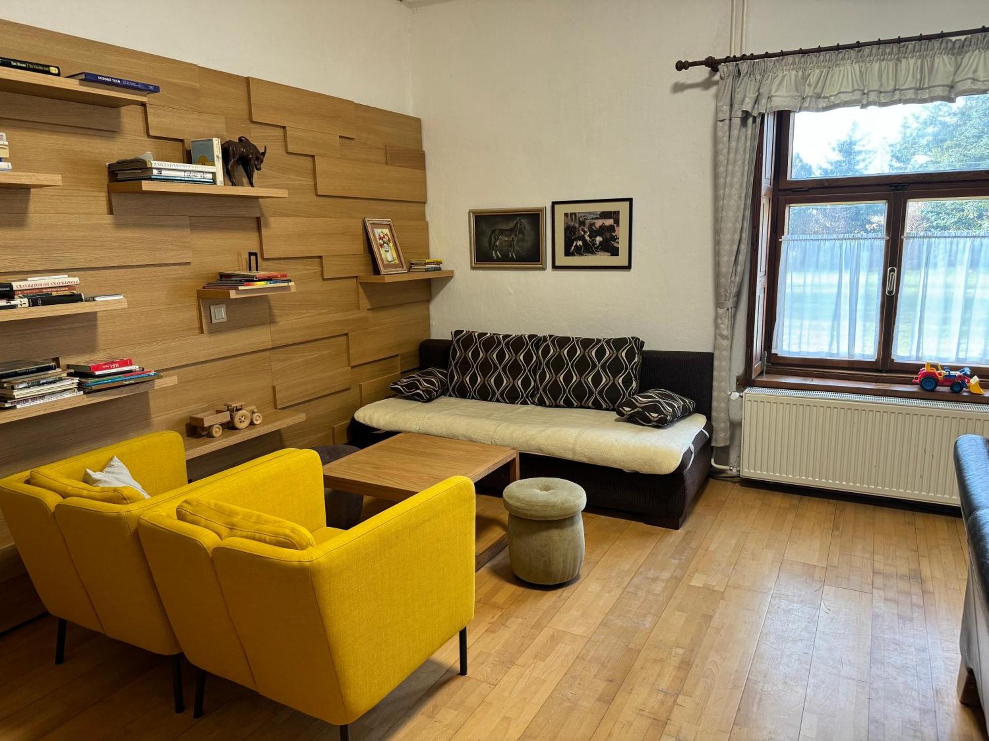 Apartmanove Ubytovanie Pod Dubom Polny Kesov Eksteriør bilde